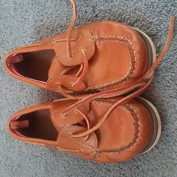 Boy's shoes - Picture 2 of 3